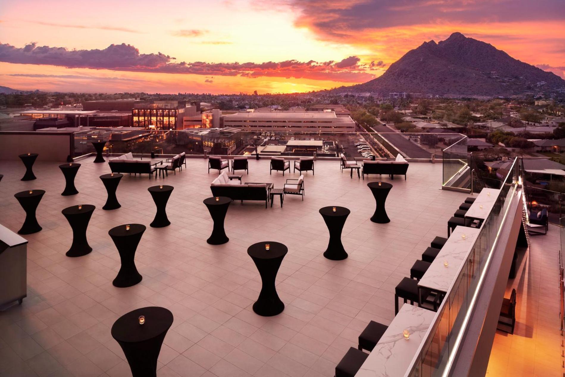 Caesars Republic Scottsdale, A Hilton Hotel Екстериор снимка